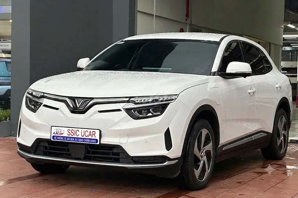 Vinfast Vf8