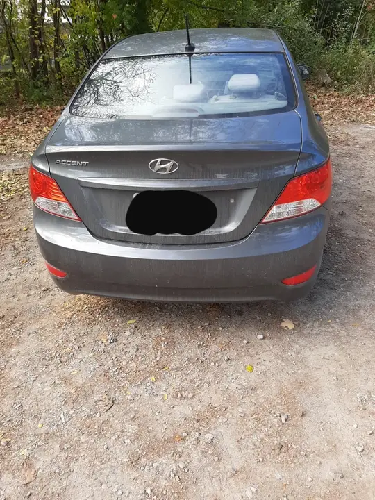Hyundai Accent 2012 photo 3