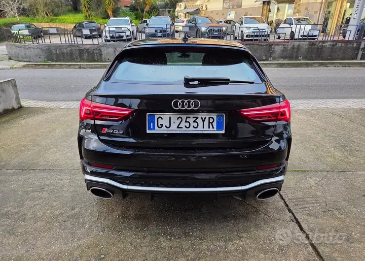 Audi Q3 2022 photo 4