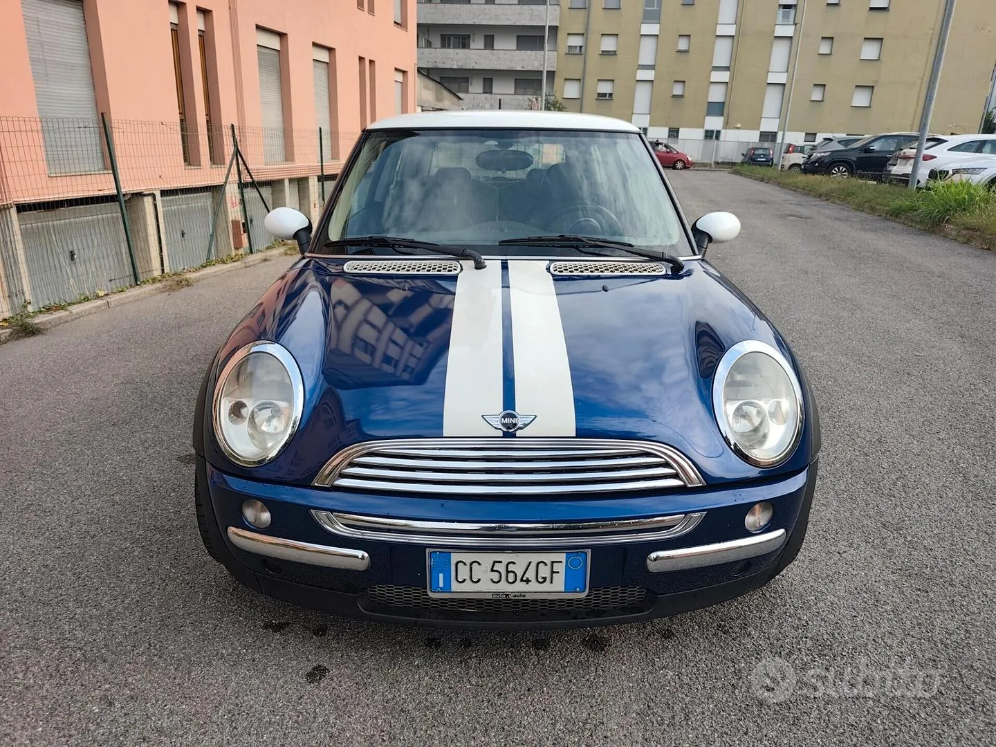 Mini Cooper 2002 photo 2