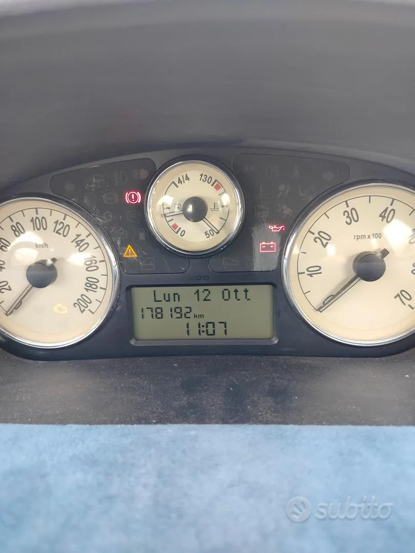 Lancia Ypsilon 2004 photo 3