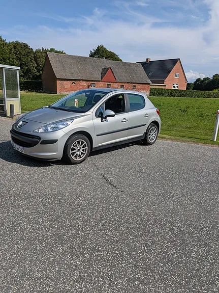 Peugeot 207 2007 photo 4