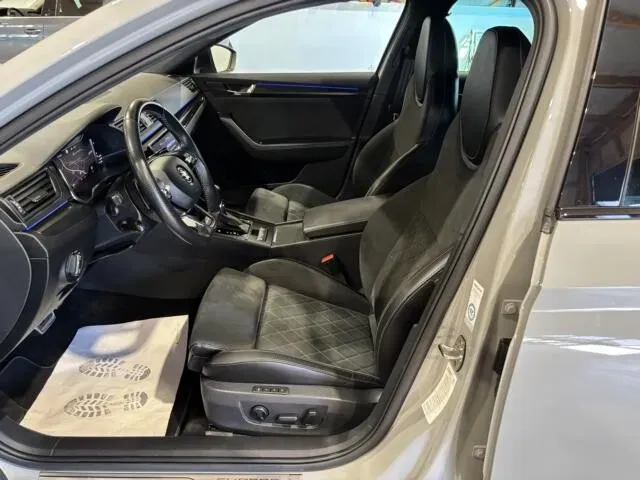 Skoda Superb 2023 photo 3