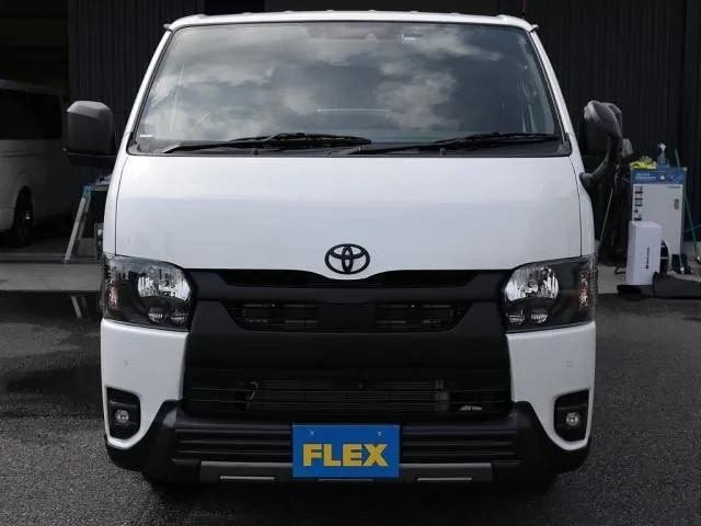 Toyota Hiace 2023 photo 5