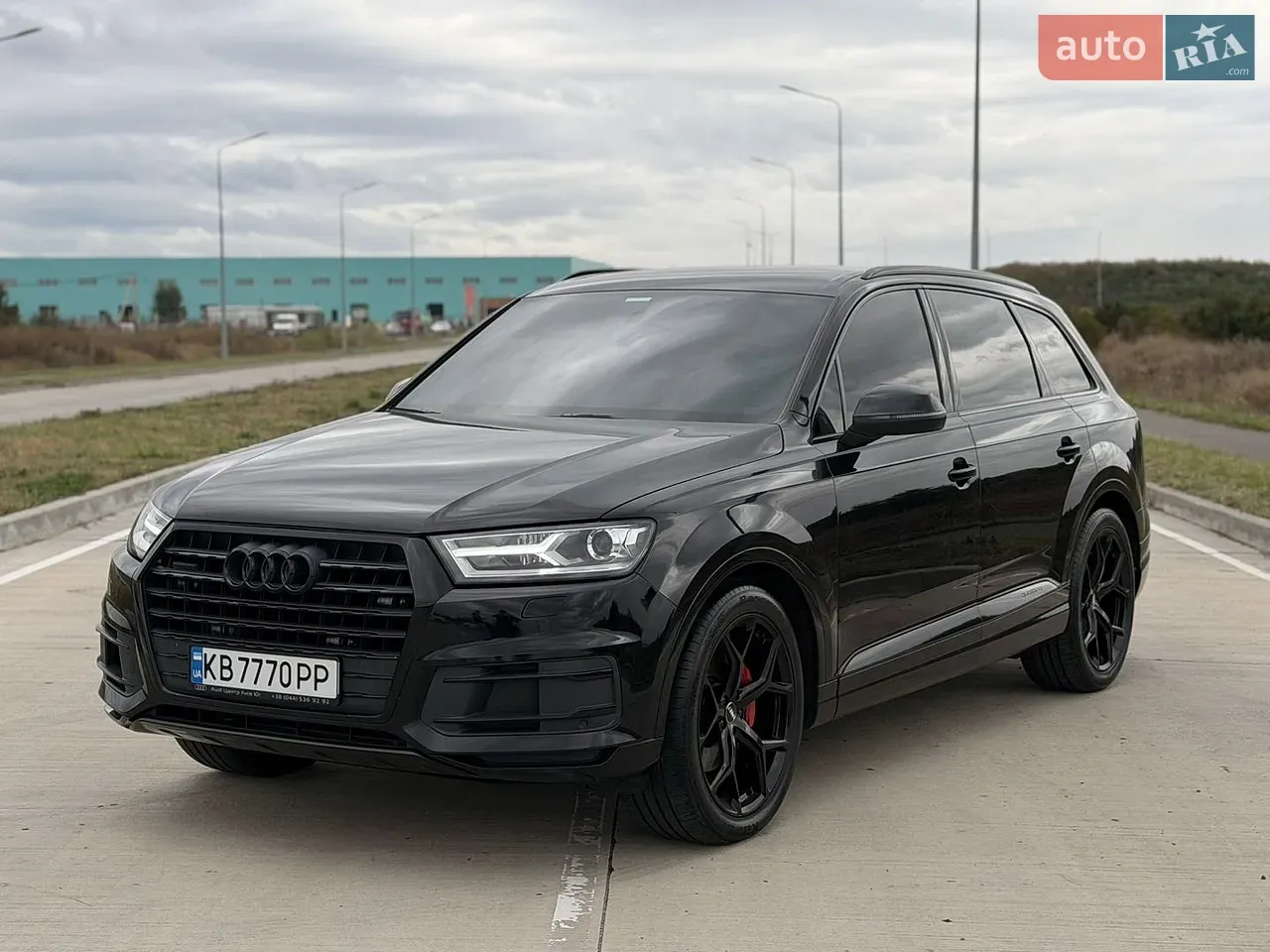 Audi Q7 2015 photo 2