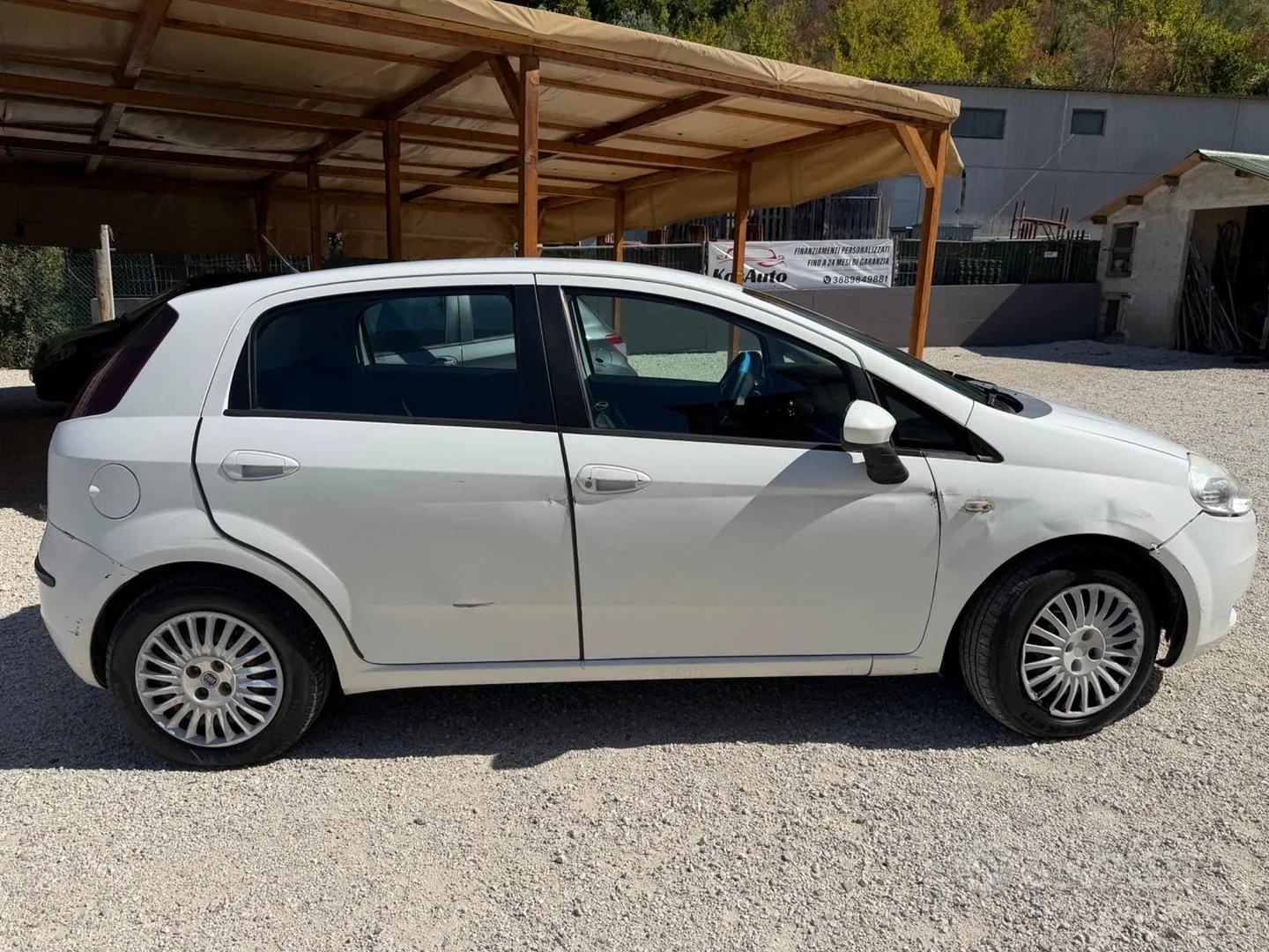 Fiat Grande Punto 2007 photo 2