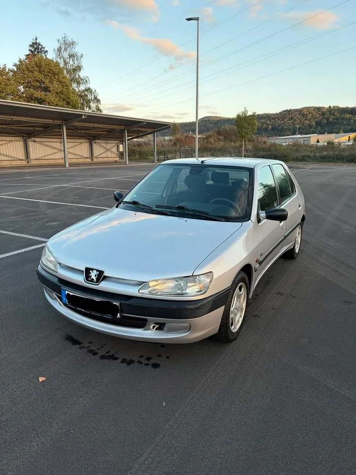 Peugeot 306