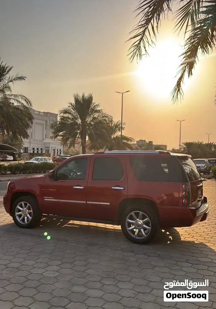 GMC Yukon 2013 photo 4