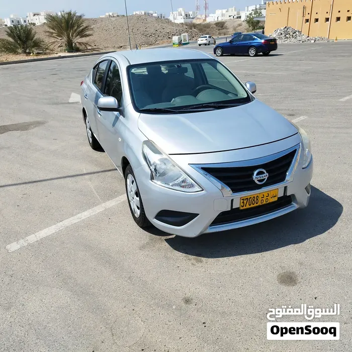 Nissan Sunny 2022 photo 3