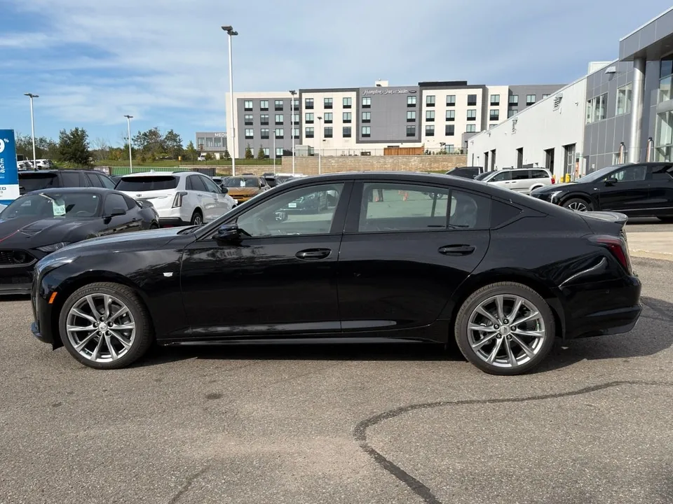 Cadillac Ct5 2026 photo 2