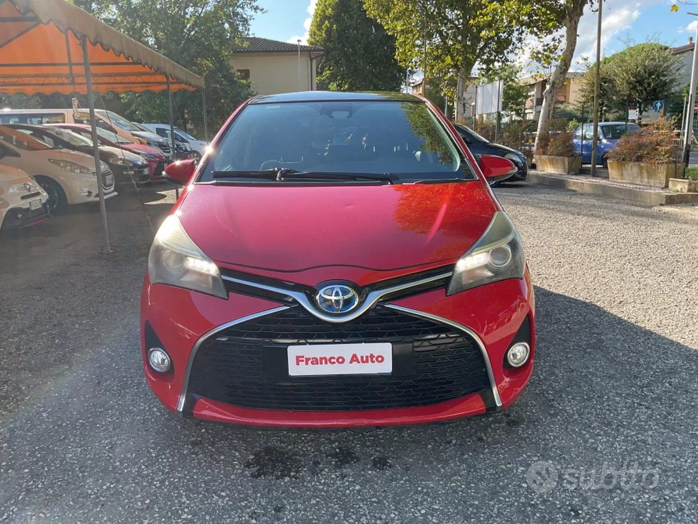 Toyota Yaris 2016 photo 2