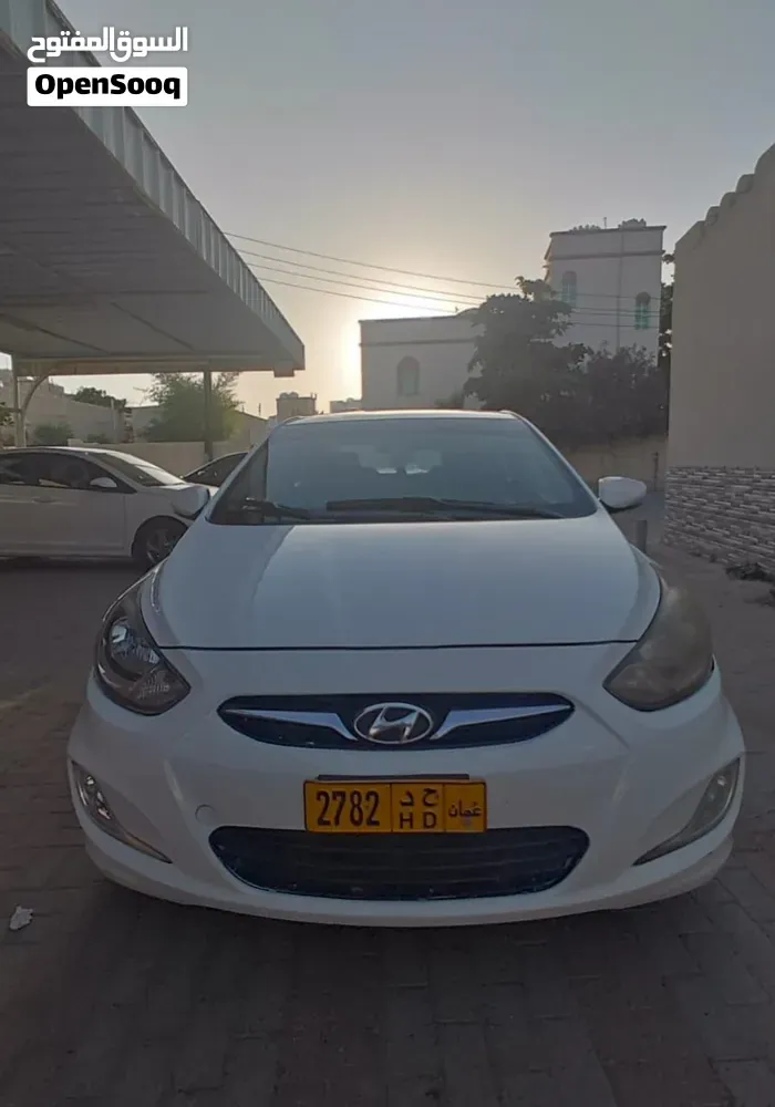 Hyundai Accent 2011 photo 4