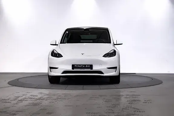 Tesla Model Y 2023 photo 3