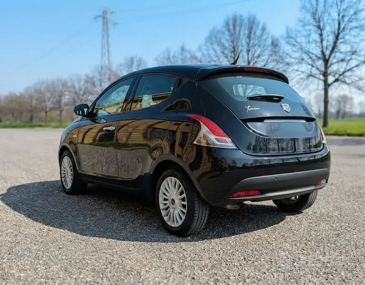 Lancia Ypsilon 2015 photo 3