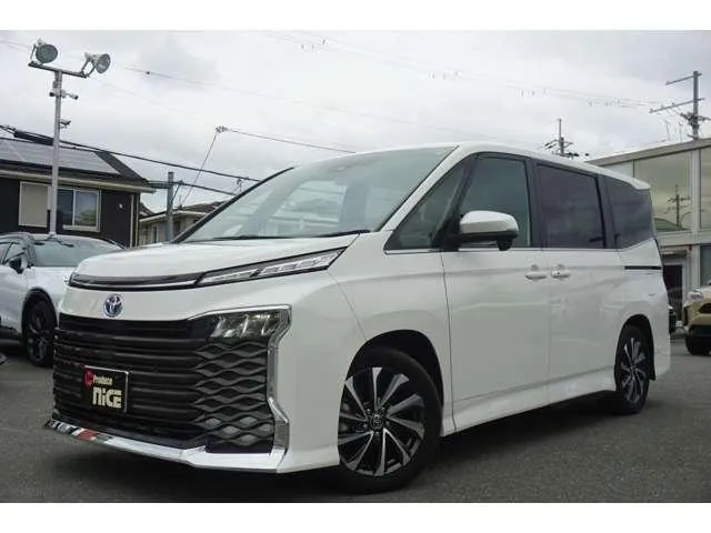 Toyota Voxy 2025 photo 5