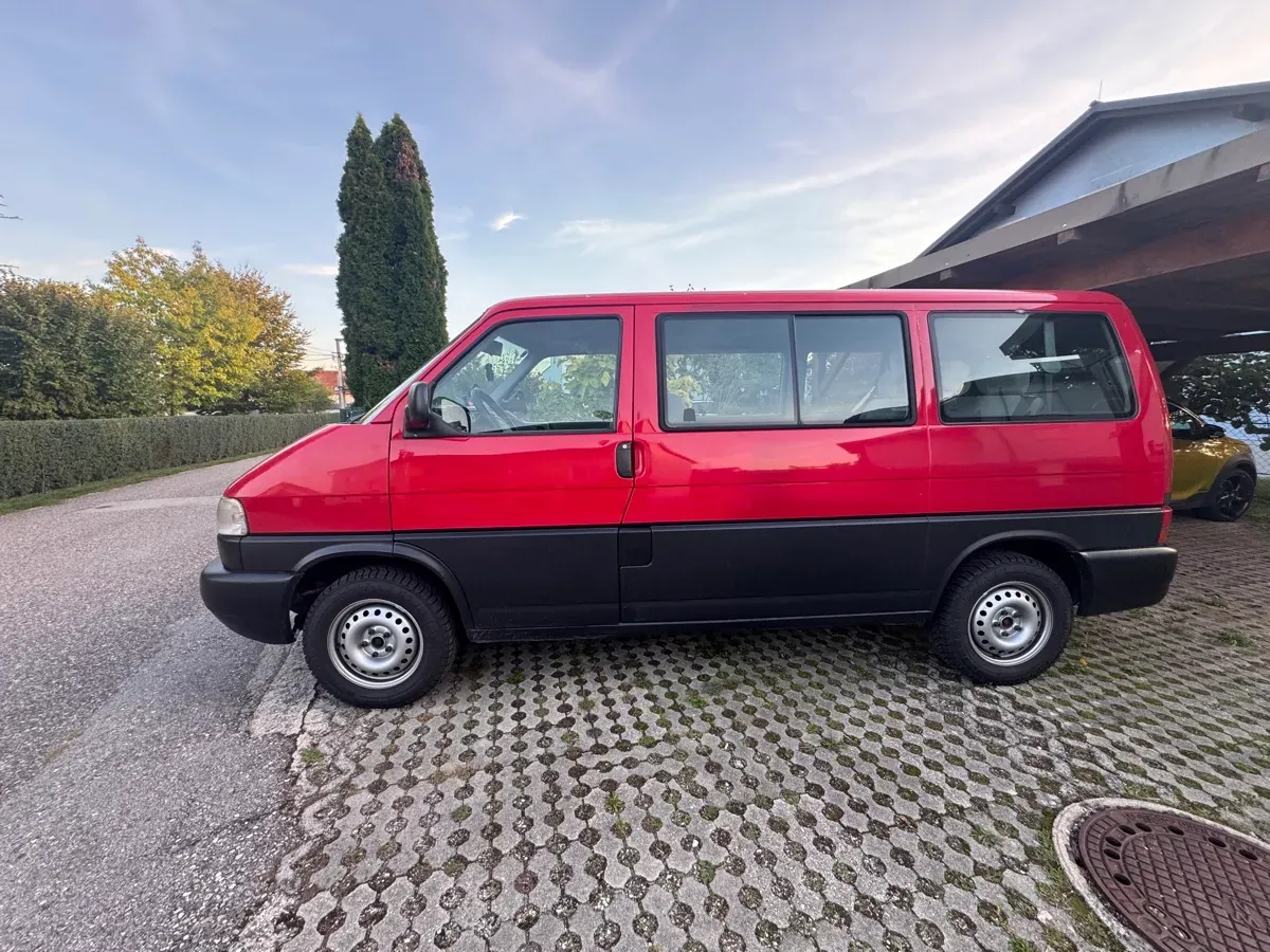 Volkswagen T4 1998 photo 3