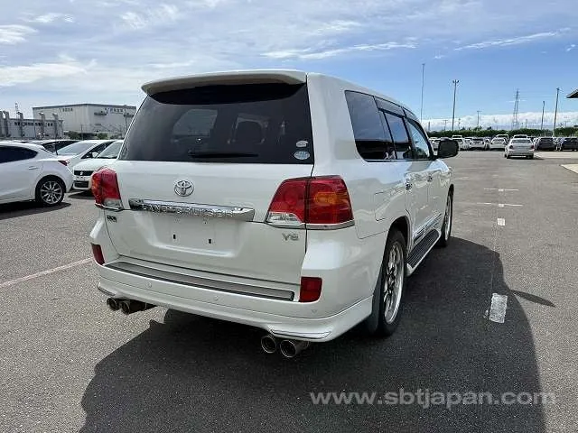 Toyota Land Cruiser 2012 photo 4