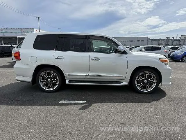 Toyota Land Cruiser 2012 photo 5