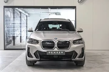 BMW Ix3 photo 2
