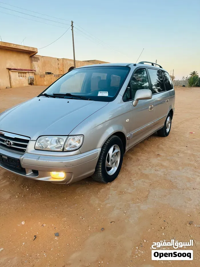 Hyundai Trajet 2005 photo 3