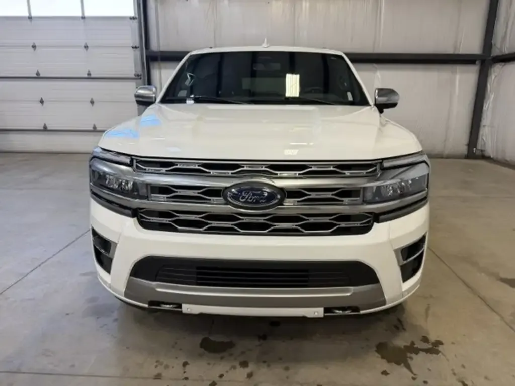 Ford Expedition 2024 photo 2