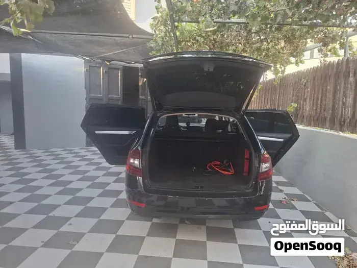 Skoda Octavia 2017 photo 2