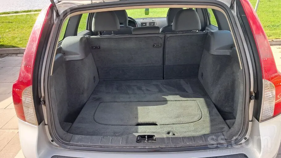 Volvo V50 2010 photo 5
