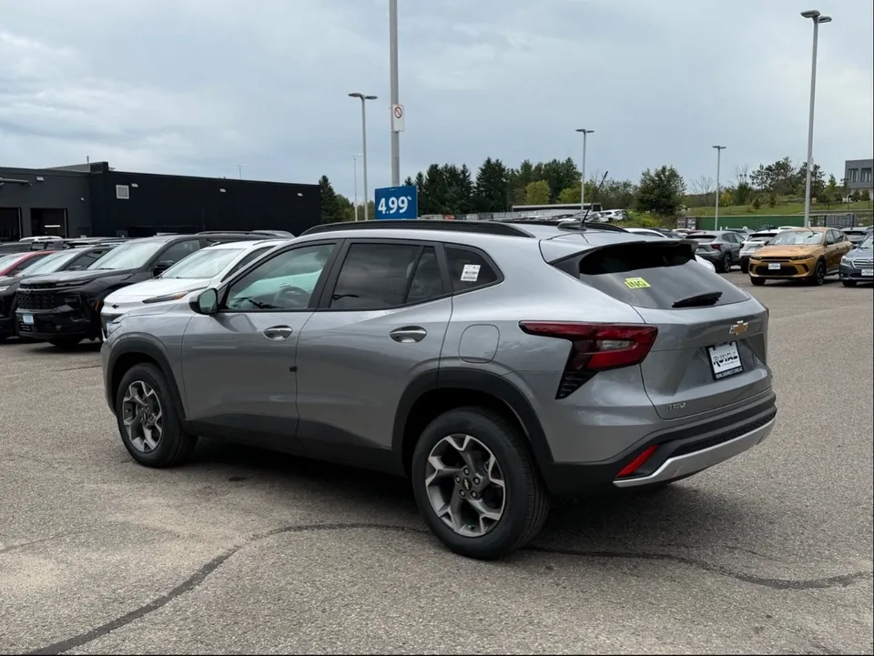 Chevrolet Trax 2026 photo 3