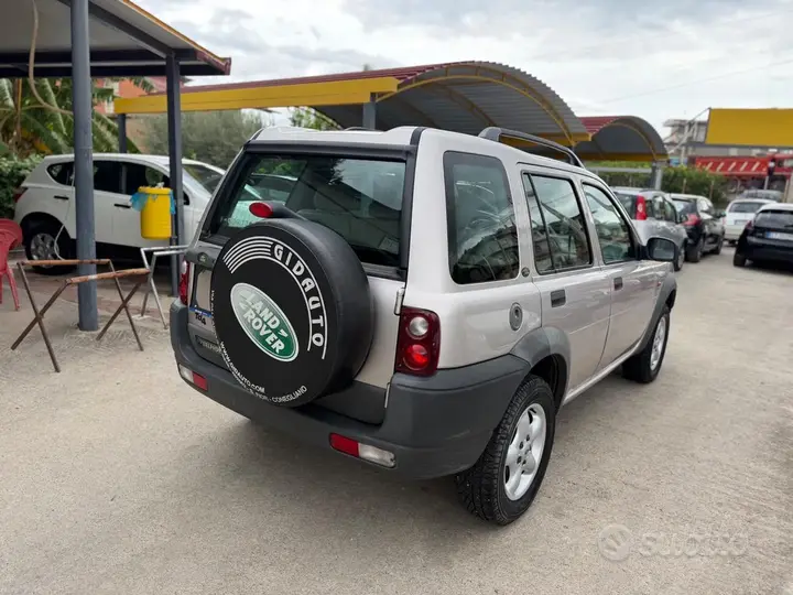 Land Rover Freelander 2001 photo 5
