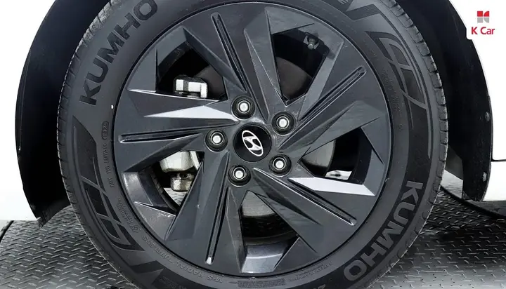 Hyundai Elantra 2023 photo 5