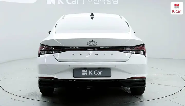 Hyundai Elantra 2023 photo 4