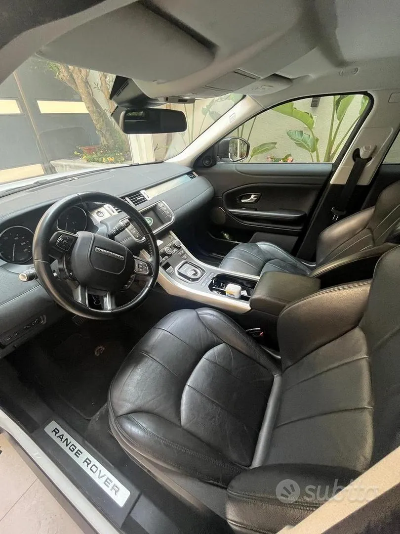 Land Rover Range Rover Evoque 2017 photo 5