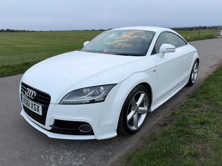 Audi Tt 2011 photo 3