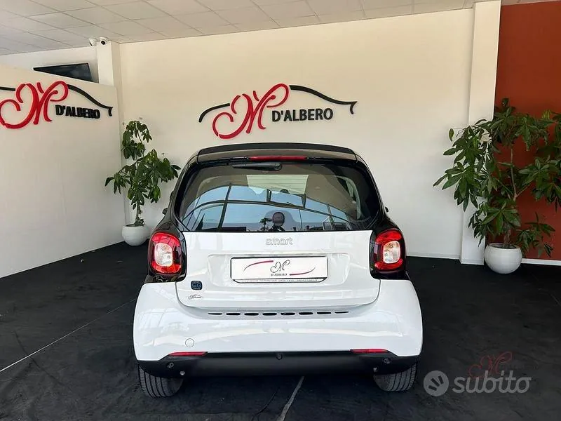 Smart Fortwo 2022 photo 4