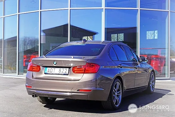 BMW 320 2014 photo 2
