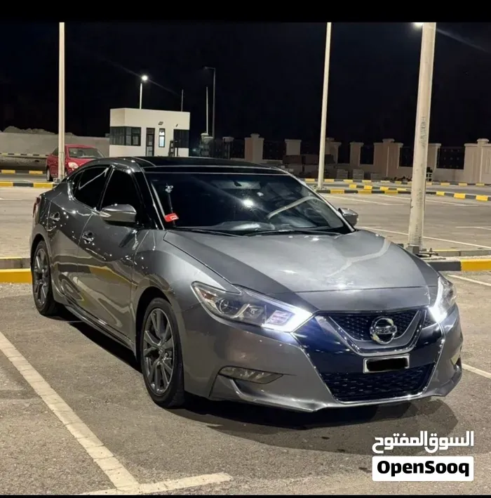 Nissan Maxima