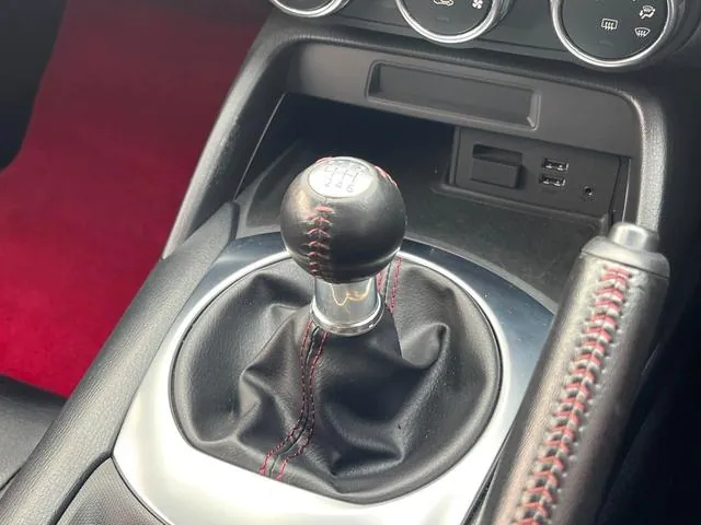 Mazda Roadster 2015 photo 3