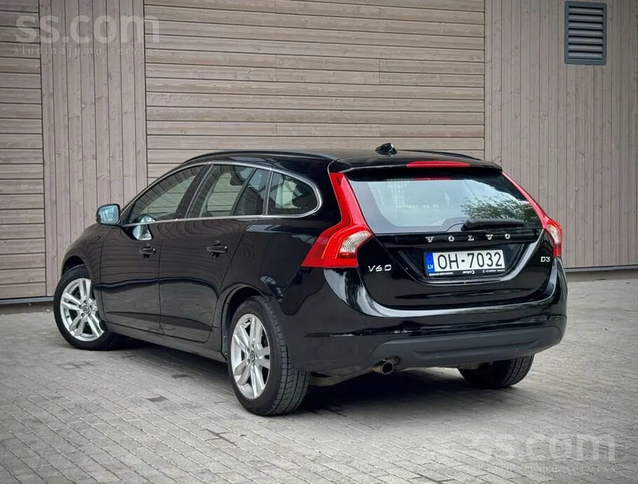 Volvo V60 2012 photo 4