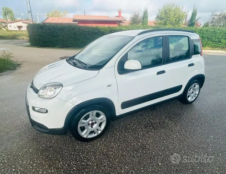 Fiat Panda 2023 photo 2