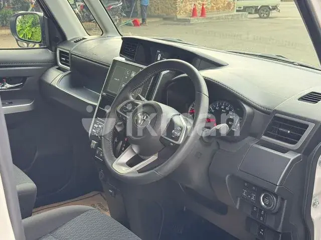 Toyota Roomy 2024 photo 4