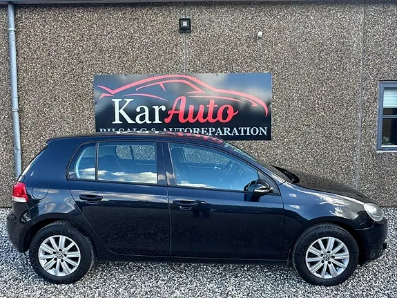 Volkswagen Golf Vi 2011 photo 2