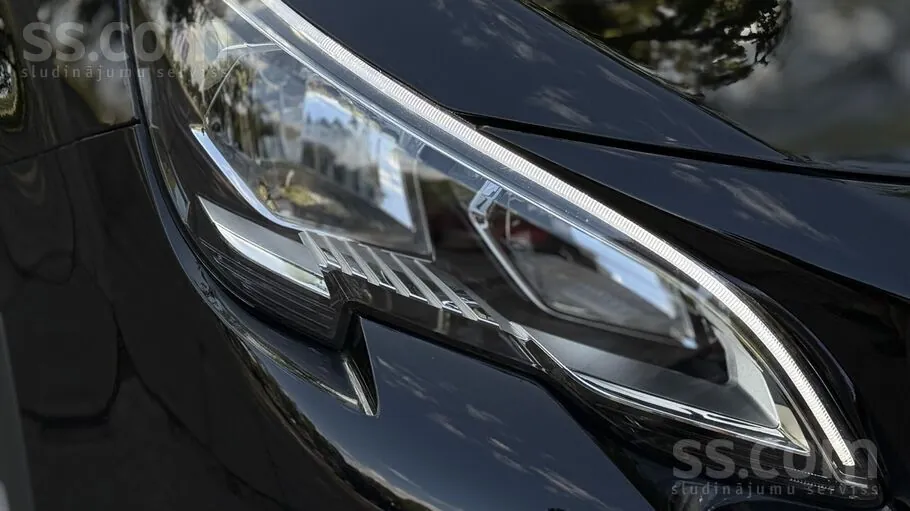 Peugeot 3008 2020 photo 4