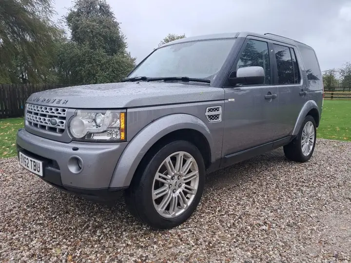 Land Rover Discovery 4 2012 photo 2