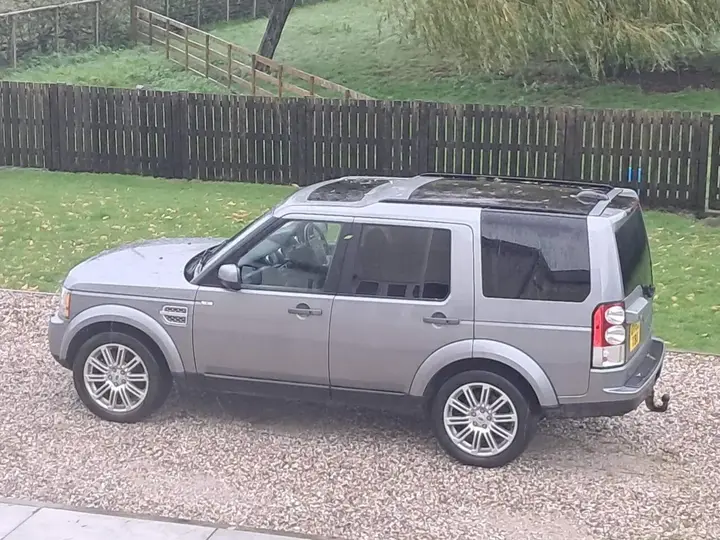 Land Rover Discovery 4 2012 photo 4