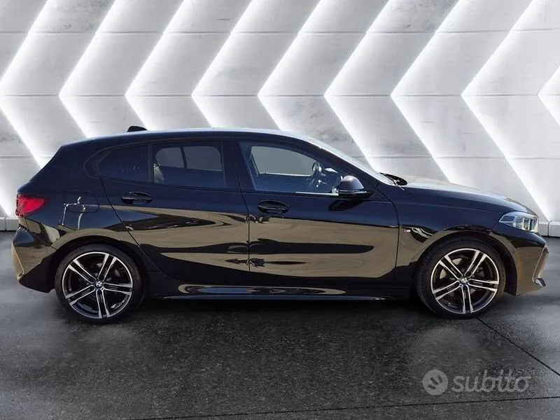 BMW 1 Series 2024 photo 5
