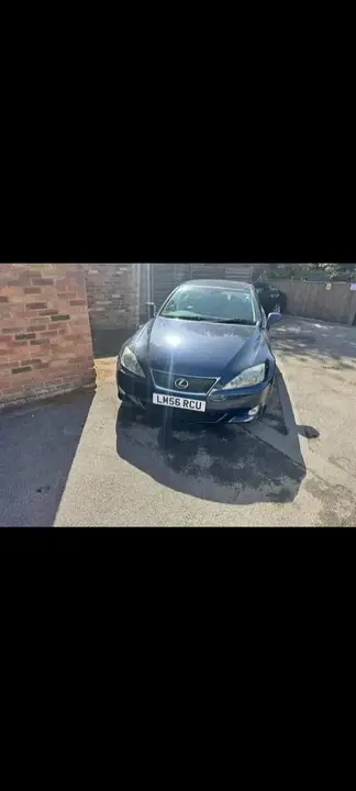 Lexus Is 2006 photo 2