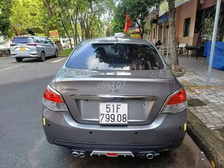 Mitsubishi Attrage