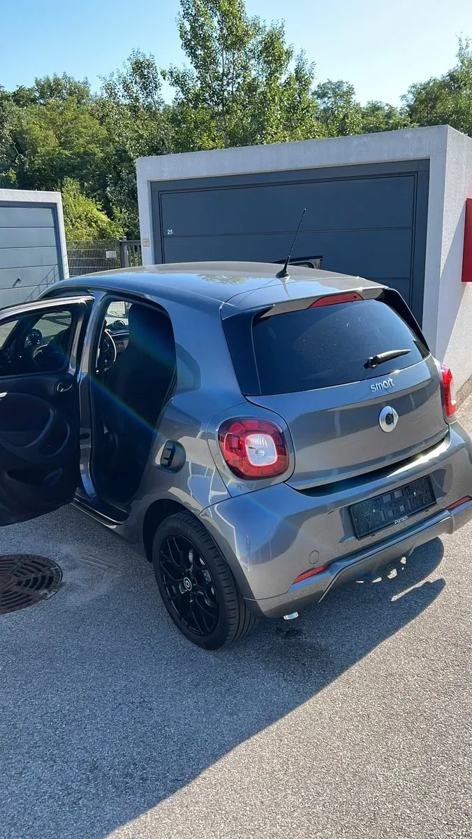 Smart Forfour 2019 photo 2