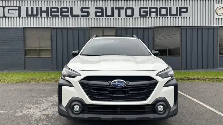 Subaru Outback 2023 photo 2