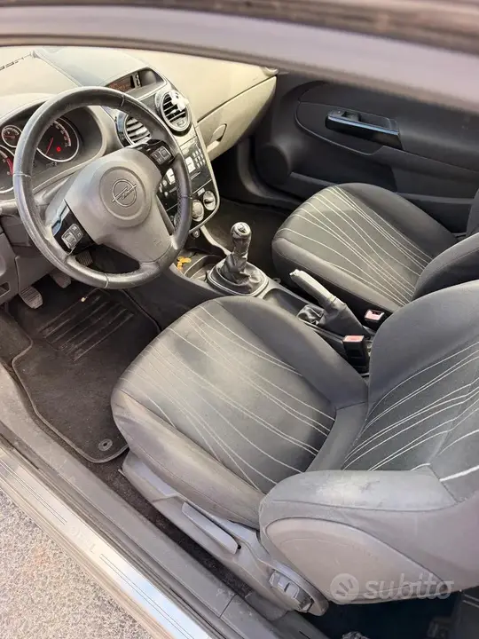 Opel Corsa 2011 photo 5